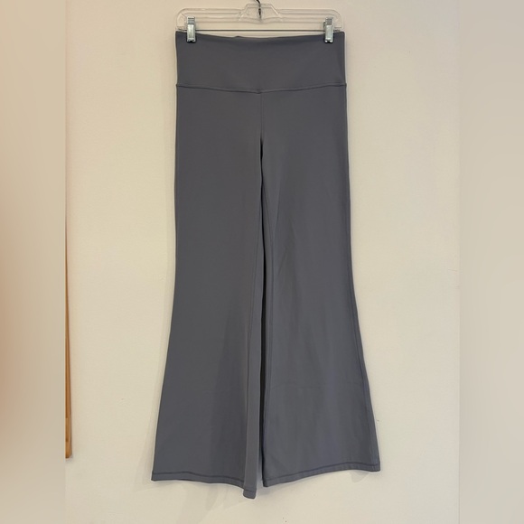 Athleta high rise medium petite Elation Flare Pant legging Lavender blue Gray - Picture 5 of 16